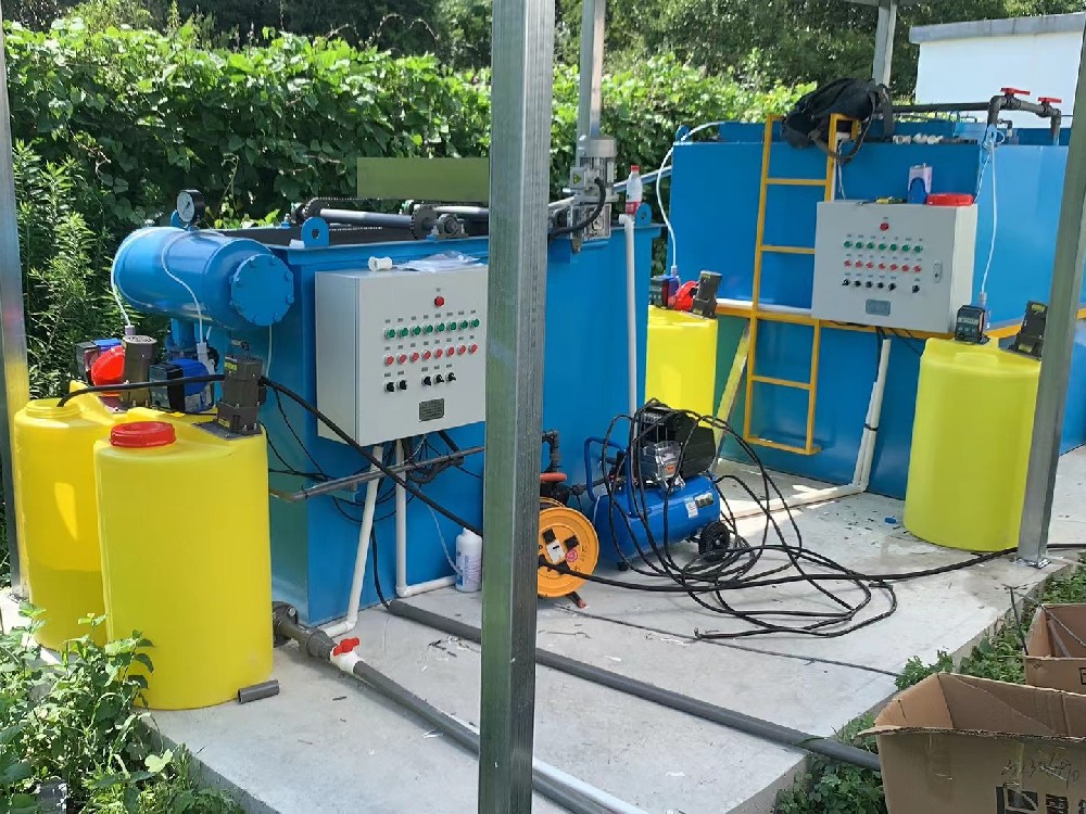 餐廚垃圾污水該怎么處理？一體化污水處理設(shè)備來幫您